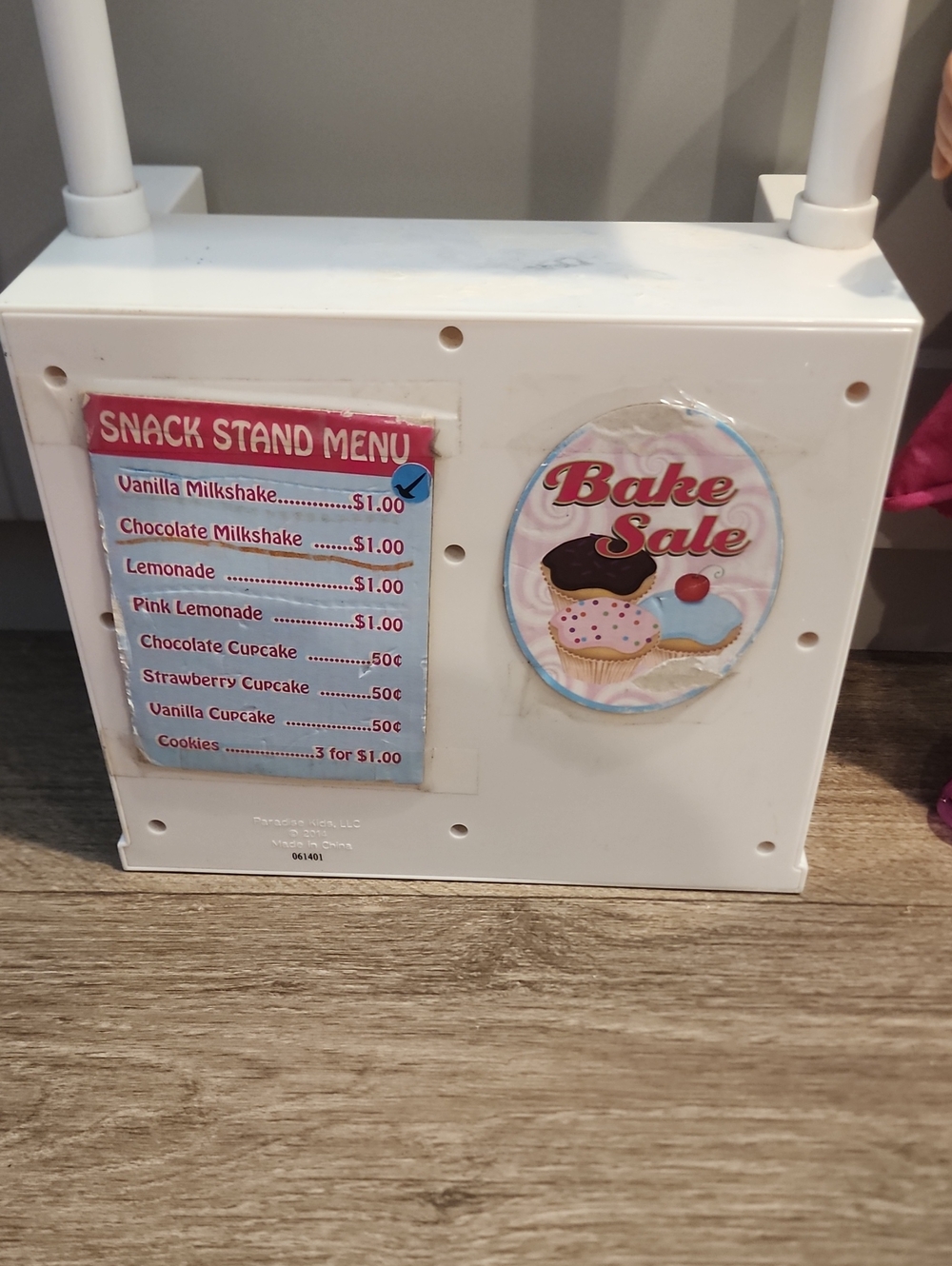18in doll fruit stand , doll includes - Picture 6 of 6
